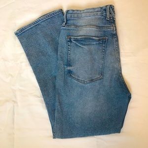 Good American good curve straight leg jeans